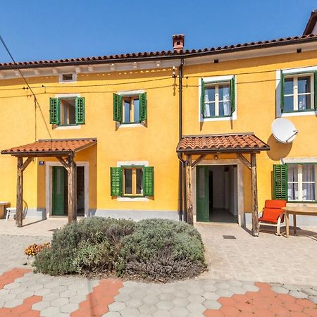 House Krizanic In Marcana, Istria, With 2 Apartments, Total 9 Guests エクステリア 写真