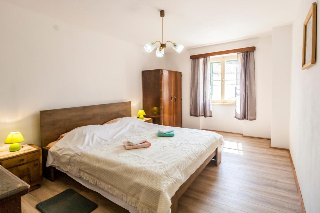 House Krizanic In Marcana, Istria, With 2 Apartments, Total 9 Guests エクステリア 写真