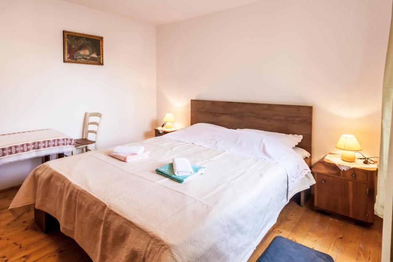 House Krizanic In Marcana, Istria, With 2 Apartments, Total 9 Guests エクステリア 写真