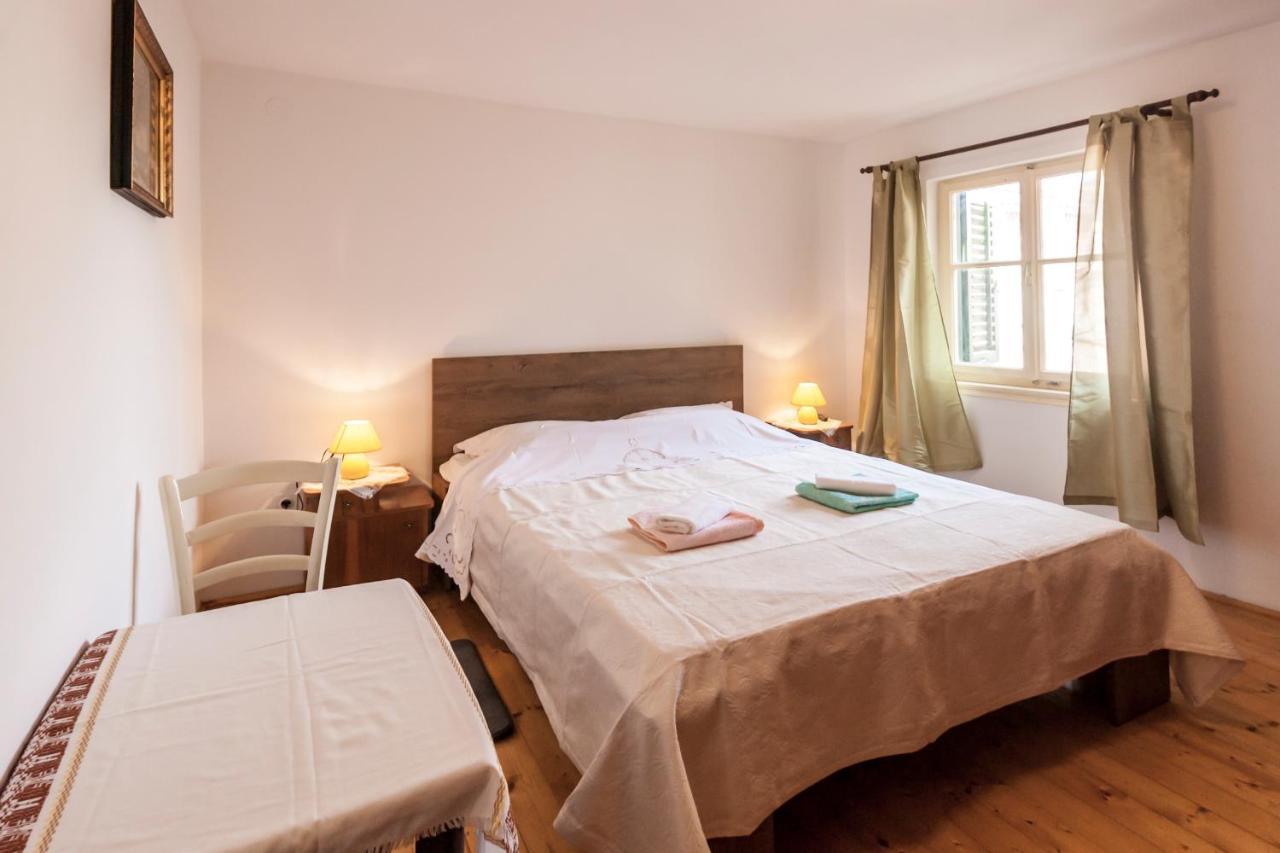 House Krizanic In Marcana, Istria, With 2 Apartments, Total 9 Guests エクステリア 写真